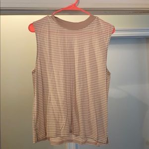 Everlane cotton muscle tee